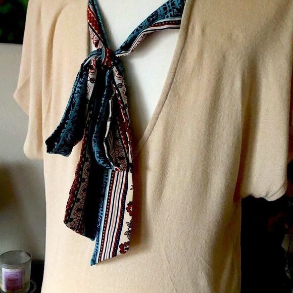 Alya cream flutter sleeve ribbon tie blouse - Picture 5 of 11